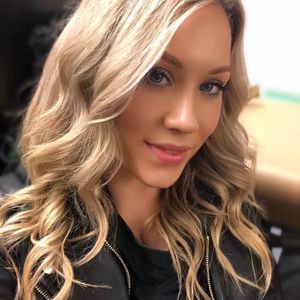 Meet your Posher, Alexandra